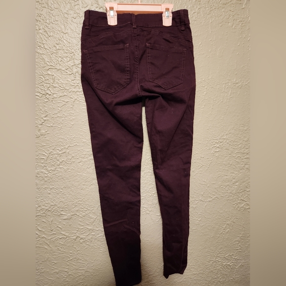 Jeans - Picture 2 of 3